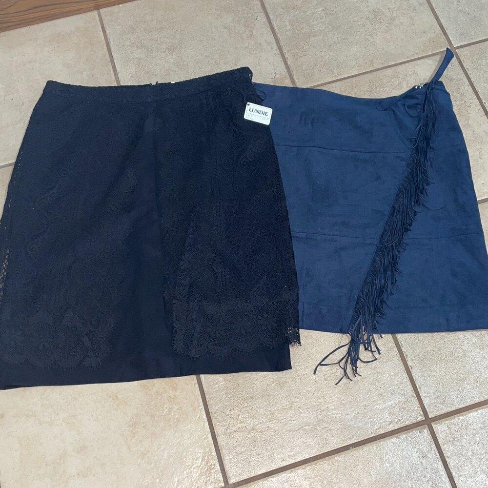 $480 2 Skirts TRINA TURK Black Lace Sydney MARIE OLIVER Blue Fringed Skirts S 8